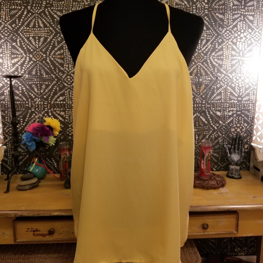 Pre-owned ACTIVE USA /LARGE/ CAMISOLE